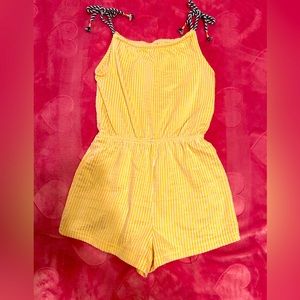 Vince Camuto girls 8 Romper